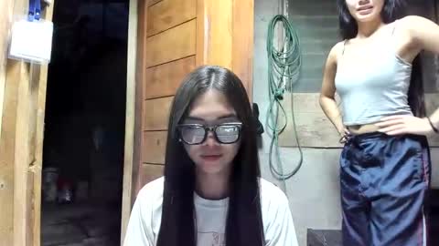 emma online show from February 17, 9:32 pm