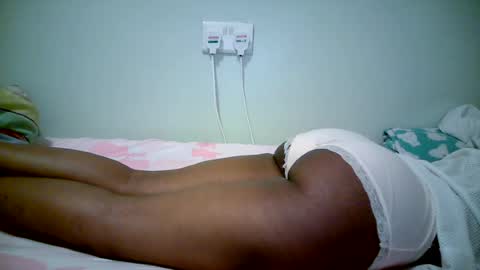 Snapshot of naughty_kesh chatting on June 12, 2:32 am kesh online show from June 12, 2:32 am