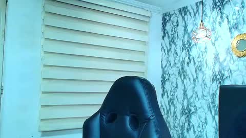 Kitten online show from February 25, 11:30 am