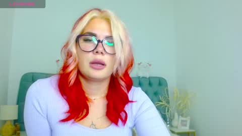 Maria  online show from October 4, 7:34 pm