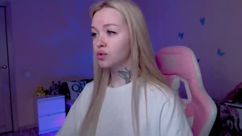 Mable online show from April 28, 12:42 am
