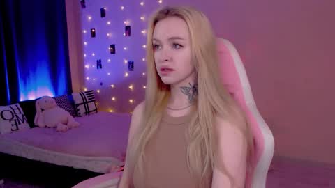 Snapshot of naughty_mablee chatting on May 25, 12:49 am Mable online show from May 25, 12:49 am