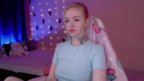 Snapshot of naughty_mablee chatting on June 14, 12:08 am Mable online show from June 14, 12:08 am