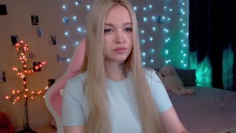 Snapshot of naughty_mablee chatting on July 27, 1:12 am Mable online show from July 27, 1:12 am