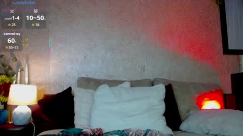 Snapshot of naughty_milena chatting on June 12, 7:57 pm Milena online show from June 12, 7:57 pm