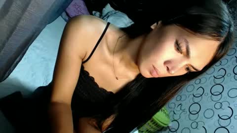 Snapshot of naughty_princess24 chatting on October 19, 9:04 pm Ariela online show from October 19, 9:04 pm