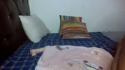 Snapshot of naughty_shaniah chatting on March 10, 8:58 pm naughty_shaniah online show from March 10, 8:58 pm