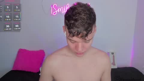 Snapshot of naughty_twink_ chatting on March 12, 10:43 am Noah online show from March 12, 10:43 am