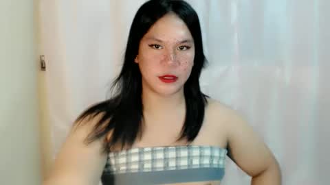 Snapshot of naughty_vies chatting on April 25, 11:02 am Davies online show from April 25, 11:02 am