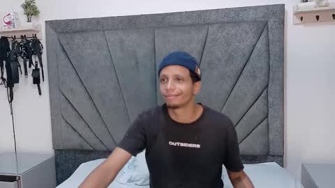 naughtyfusion_os online show from January 17, 12:54 pm