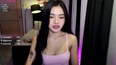 Snapshot of naughtygirl18x chatting on December 21, 10:50 pm Mitch online show from December 21, 10:50 pm