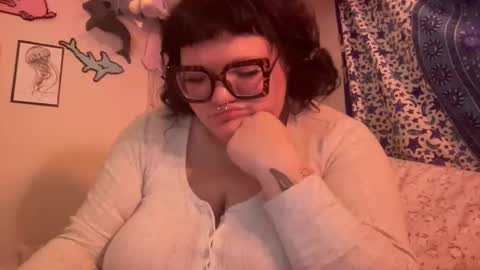 Snapshot of naughtygirl637100 chatting on November 29, 11:52 pm Naughty Girl online show from November 29, 11:52 pm