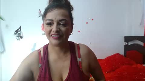 naughtygoddesss online show from October 19, 9:26 pm