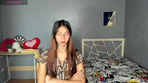 Snapshot of naughtyjanela chatting on February 22, 4:18 am naughtyjanela online show from February 22, 4:18 am