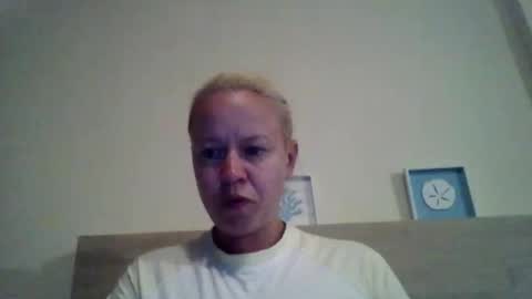 Snapshot of naughtyjennyblondeuk chatting on April 18, 7:58 pm naughtyjennyblondeuk online show from April 18, 7:58 pm