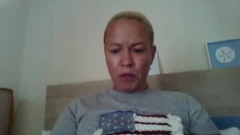 Snapshot of naughtyjennyblondeuk chatting on April 20, 6:09 pm naughtyjennyblondeuk online show from April 20, 6:09 pm