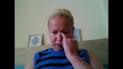 Snapshot of naughtyjennyblondeuk chatting on April 26, 4:48 pm naughtyjennyblondeuk online show from April 26, 4:48 pm