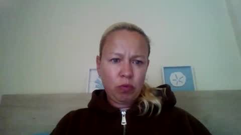 Snapshot of naughtyjennyblondeuk chatting on May 5, 5:10 pm naughtyjennyblondeuk online show from May 5, 5:10 pm