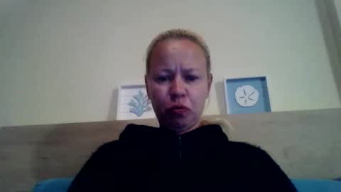 Snapshot of naughtyjennyblondeuk chatting on May 6, 9:31 pm naughtyjennyblondeuk online show from May 6, 9:31 pm