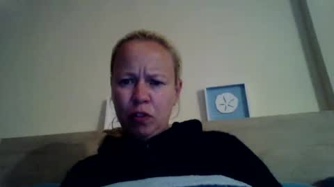 Snapshot of naughtyjennyblondeuk chatting on May 11, 7:22 pm naughtyjennyblondeuk online show from May 11, 7:22 pm