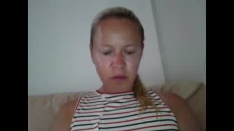 Snapshot of naughtyjennyblondeuk chatting on May 30, 2:36 pm naughtyjennyblondeuk online show from May 30, 2:36 pm
