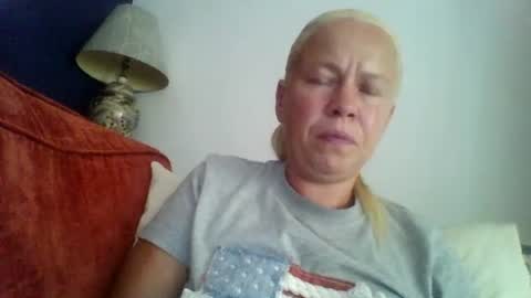 Snapshot of naughtyjennyblondeuk chatting on July 20, 6:43 pm naughtyjennyblondeuk online show from July 20, 6:43 pm