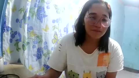 Snapshot of naughtykate69495126 chatting on June 10, 10:52 pm naughtykate69495126 online show from June 10, 10:52 pm