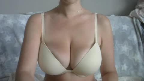 Snapshot of naughtykitten94 chatting on June 17, 7:11 am Chris online show from June 17, 7:11 am