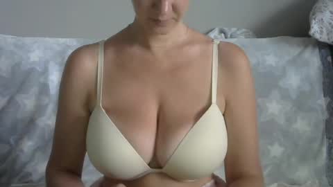 Snapshot of naughtykitten94 chatting on July 7, 7:23 am Chris online show from July 7, 7:23 am