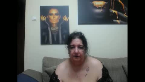 Snapshot of naughtykorin chatting on June 10, 9:25 pm korin online show from June 10, 9:25 pm