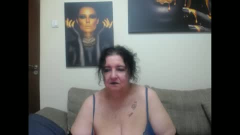 Snapshot of naughtykorin chatting on June 11, 7:12 pm korin online show from June 11, 7:12 pm