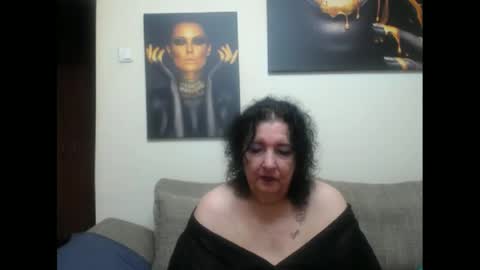 Snapshot of naughtykorin chatting on June 12, 6:51 pm korin online show from June 12, 6:51 pm