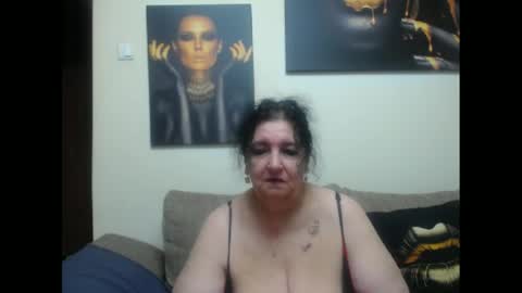Snapshot of naughtykorin chatting on June 15, 7:16 pm korin online show from June 15, 7:16 pm