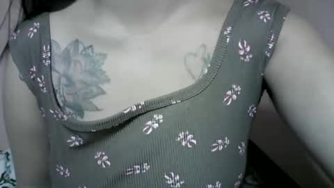 naughtymom_33 online show from November 25, 5:57 pm