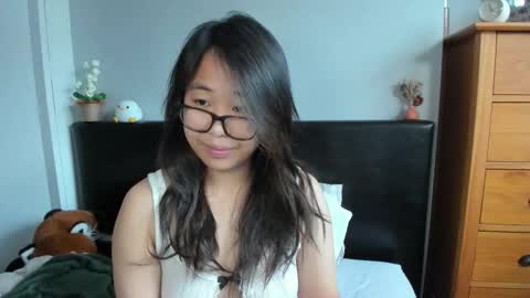 Gigi Chu  online show from February 26, 11:20 am