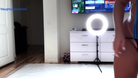 Snapshot of naughtyobsessions chatting on October 6, 10:07 pm Aphroditecall me A for short online show from October 6, 10:07 pm