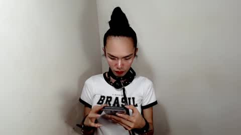 Snapshot of naughtypetiteangel chatting on November 6, 11:48 pm naughtypetiteangel online show from November 6, 11:48 pm