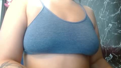 Snapshot of naughtyplayass chatting on June 2, 3:47 pm naughtyplayass online show from June 2, 3:47 pm