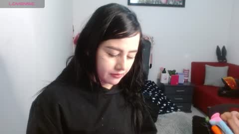 naughtyplayass online show from June 19, 12:31 pm