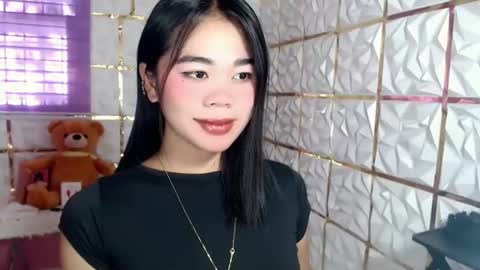 Snapshot of naughtyprincessmae chatting on May 25, 12:38 am PrincessMae online show from May 25, 12:38 am