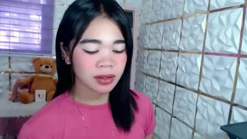 Snapshot of naughtyprincessmae chatting on May 26, 12:39 am PrincessMae online show from May 26, 12:39 am