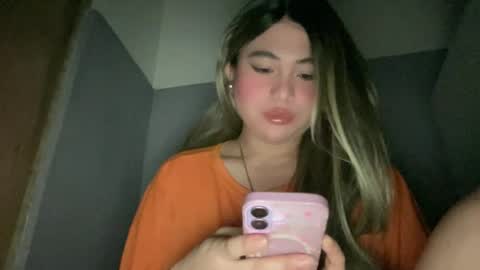Snapshot of naughtyrosecum chatting on July 8, 2:43 pm Rose Wilson online show from July 8, 2:43 pm