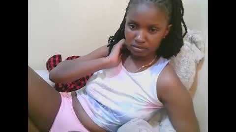 naughtyqueen online show from October 27, 9:02 am