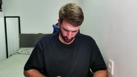 Nico online show from February 9, 8:35 pm