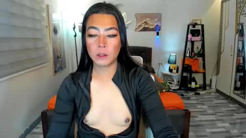 Snapshot of naugtycummer69 chatting on February 3, 6:40 am JAY online show from February 3, 6:40 am