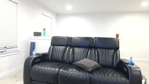 Snapshot of nautimermaid chatting on February 4, 1:45 am nautimermaid online show from February 4, 1:45 am