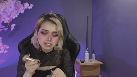 Snapshot of navier__ chatting on October 27, 1:04 pm Navier online show from October 27, 1:04 pm