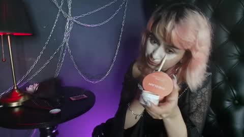 Snapshot of navier__ chatting on May 14, 2:51 am Navier online show from May 14, 2:51 am