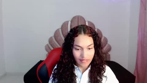 Snapshot of naya_fox1 chatting on December 13, 7:53 pm naya_fox1 online show from December 13, 7:53 pm