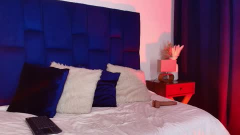 Snapshot of naya_velbet chatting on September 12, 11:32 am naya_velbet online show from September 12, 11:32 am